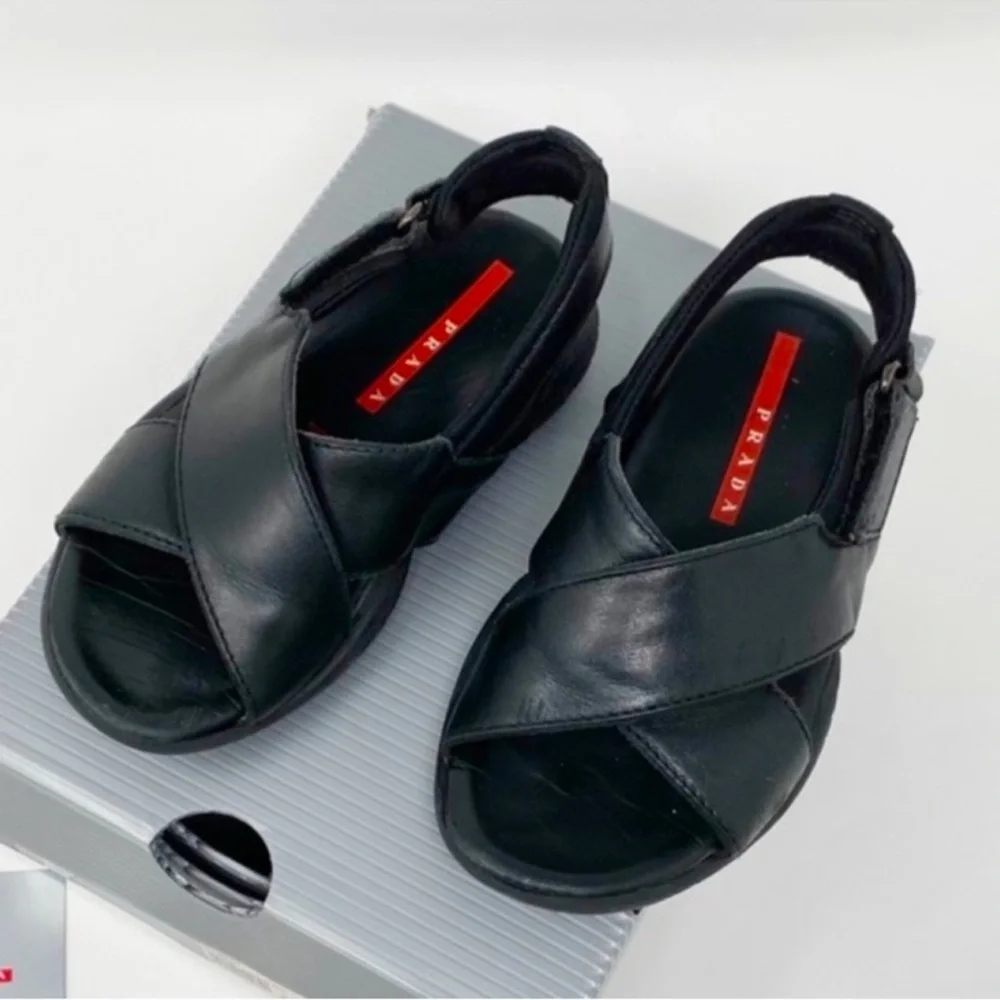 Authentic Prada luxury designer brand toddler boys black leather sandals sz 9